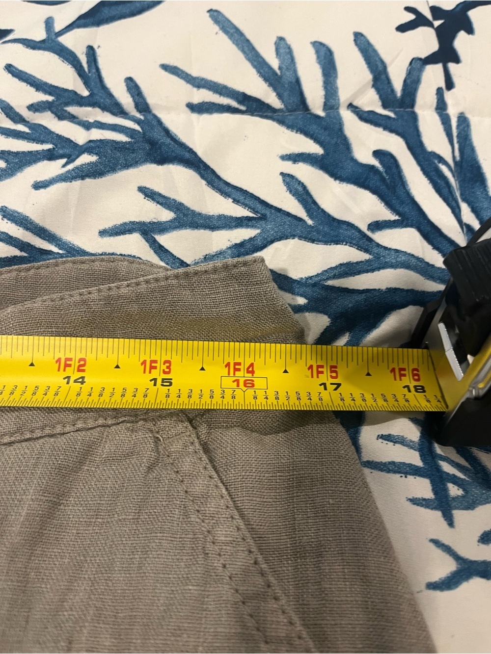 Zara Wide-Leg Pants in Light Beige with Brown Belt - Picture 9 of 11